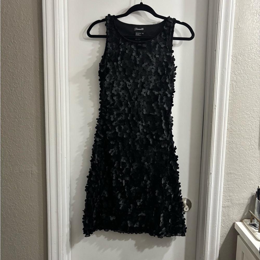 Donatella Floral Black Textured Sleeveless Dress